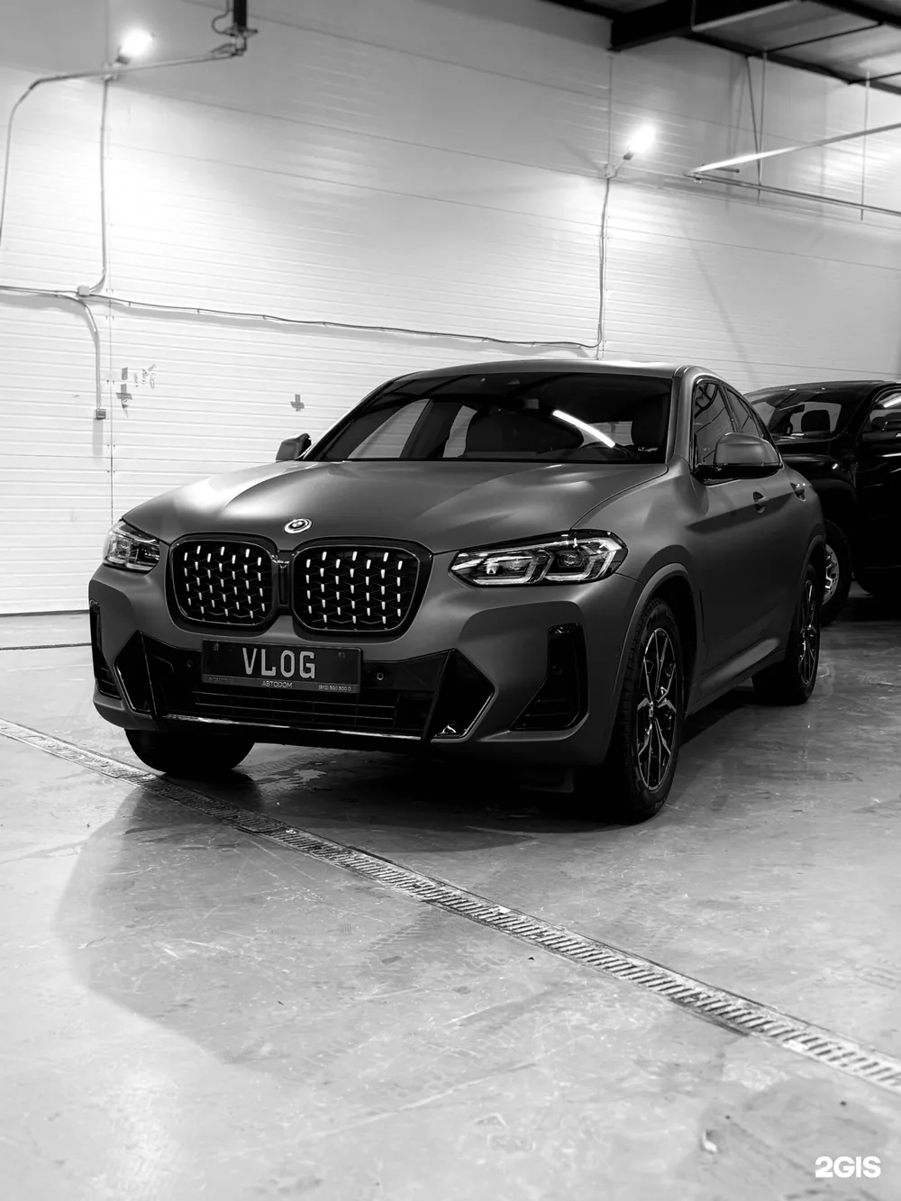 BMW X4 в матовой плёнке